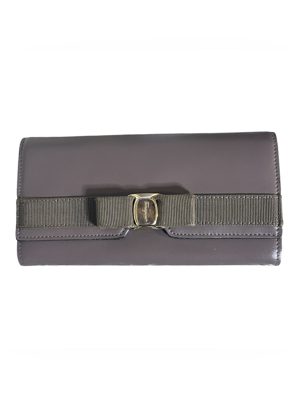 Authentic Salvatore Ferragamo Vara Bow Continental Wallet.